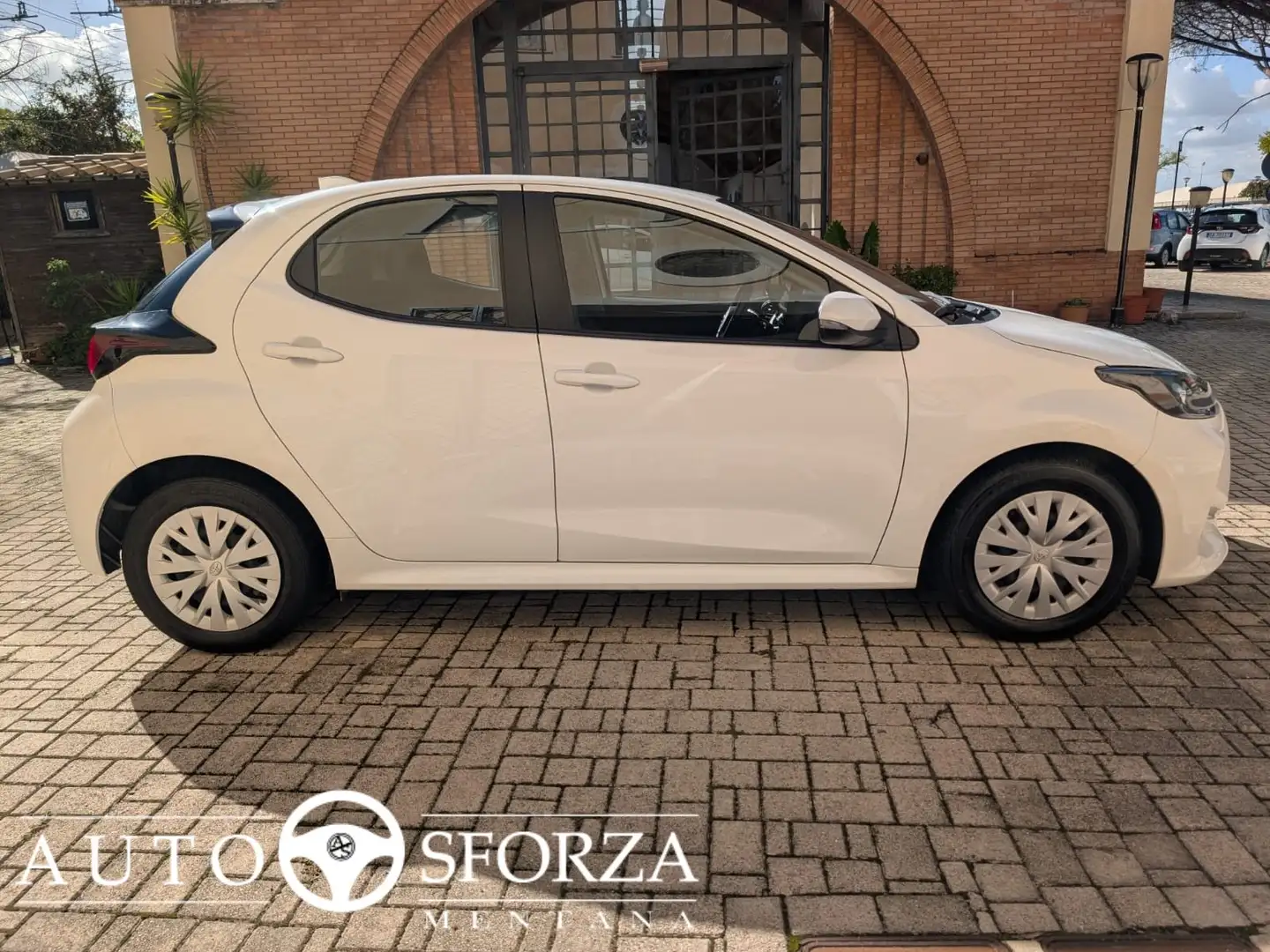 Toyota Yaris 1.0 Active 72 Cv Tagliandata Nazionale E6d Blanc - 2
