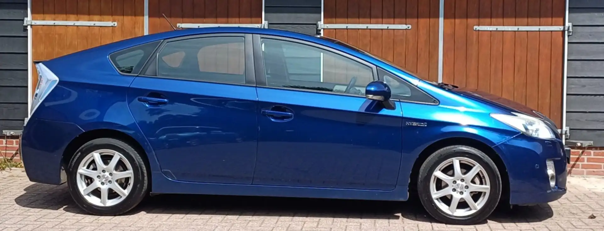 Toyota Prius 1.8 Dynamic Bns, Trekhaak, Achteruitrijcamera, Nav Bleu - 2