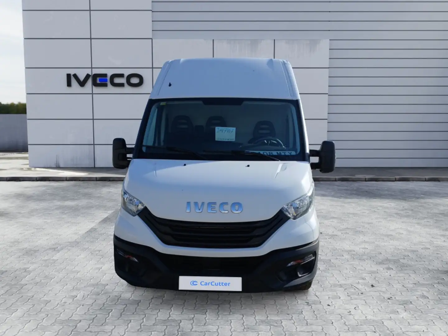 Iveco Daily FURGON 2.3 TD 35S 16 V 4100/H3 18 M3 156 4P Blanco - 2
