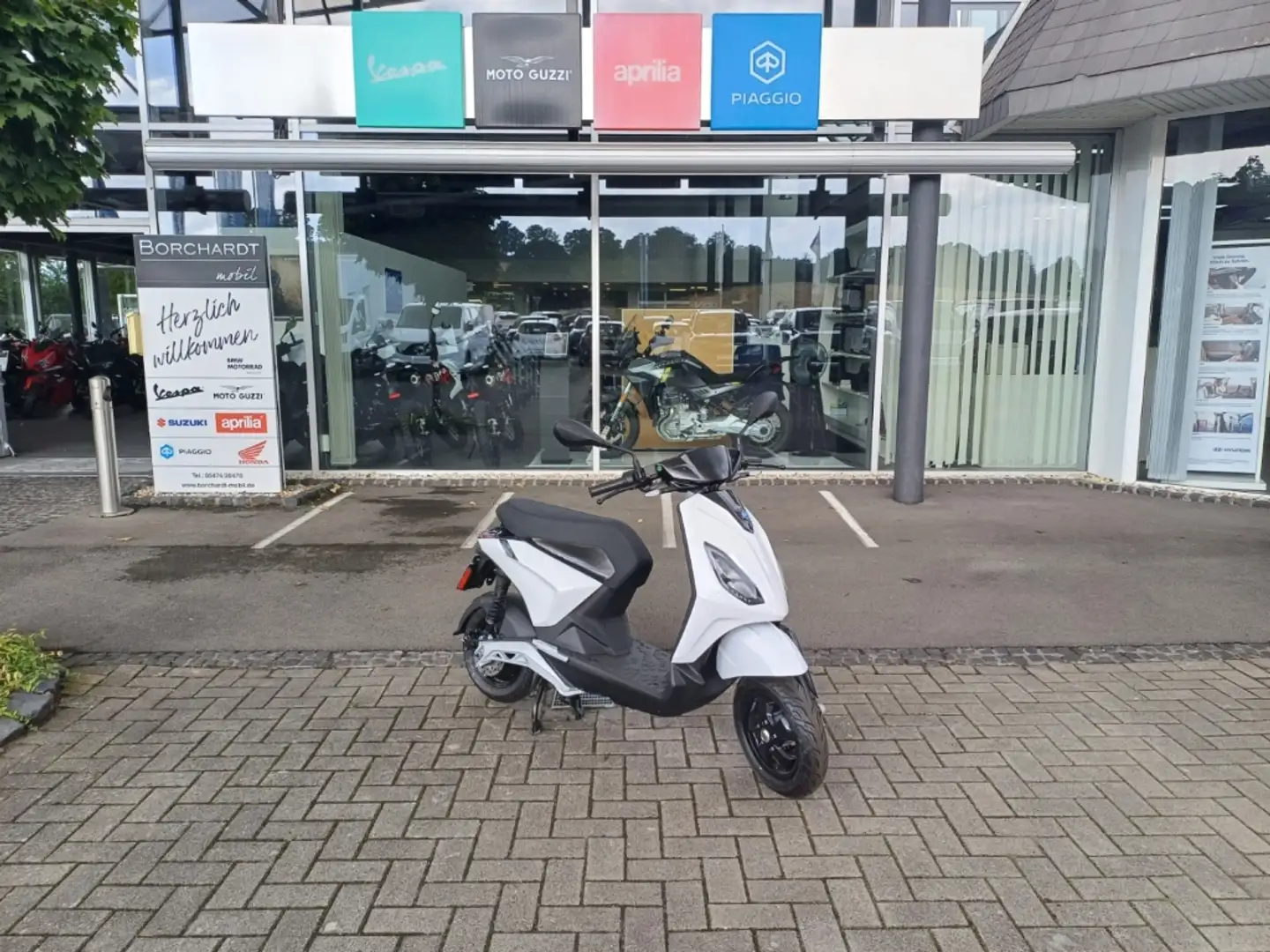 Piaggio Elektro Weiß - 2