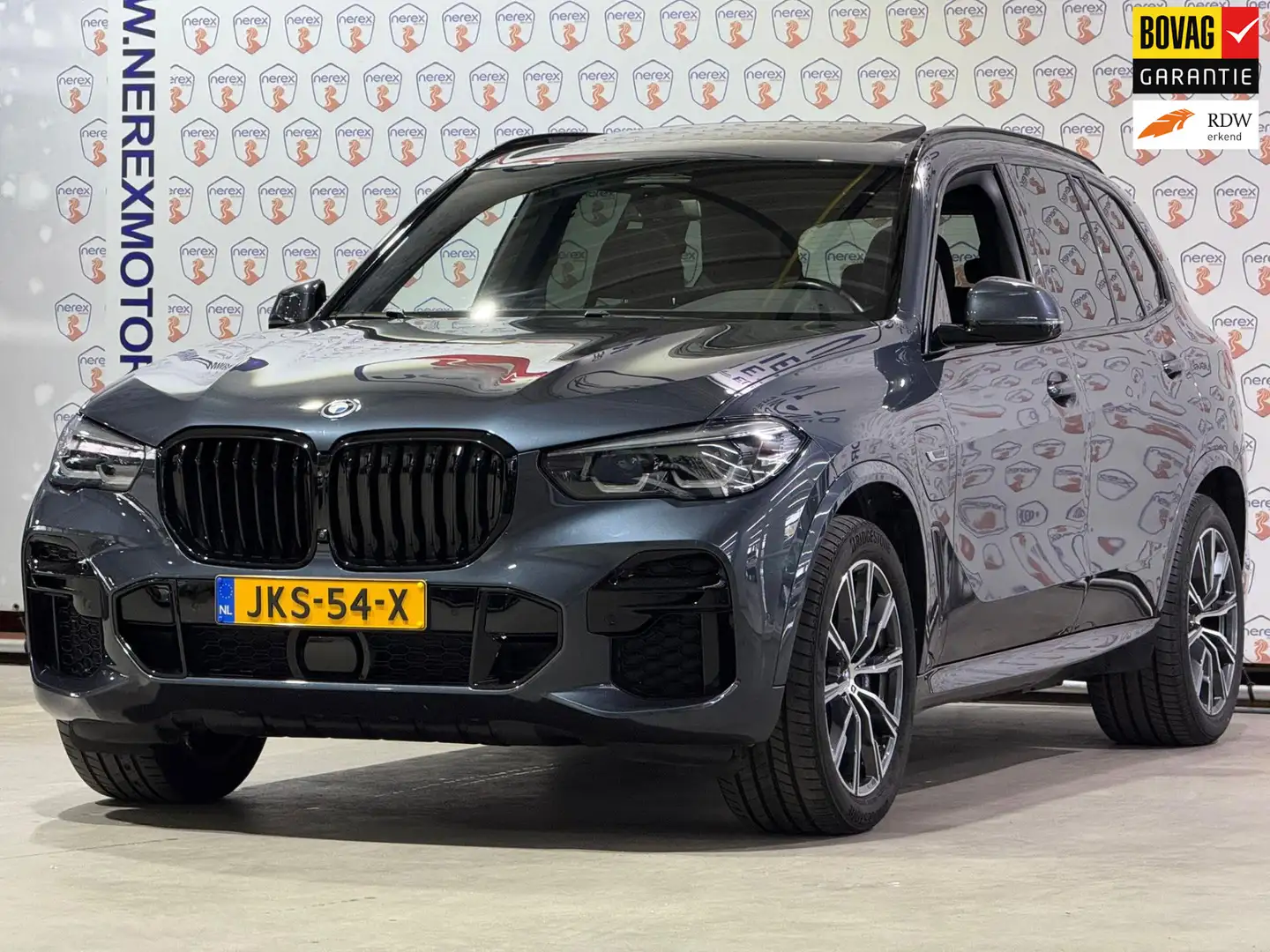 BMW X5 XDrive45e High Executive/M-SPORT/PANO/360CAM/AUTOP Grijs - 1