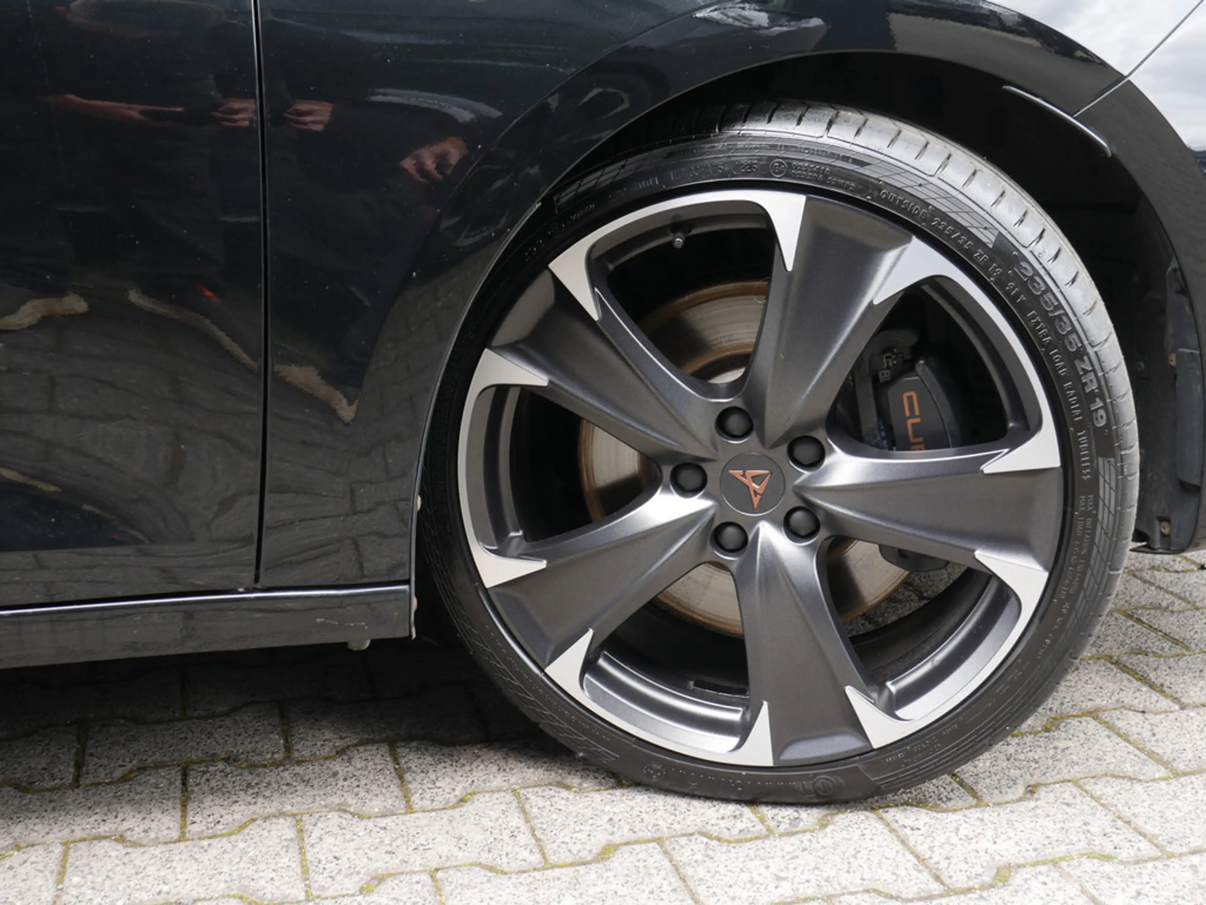 CUPRA Leon Sportstourer 2.0 TSI VZ KAMERA NAVI LED — photo 6