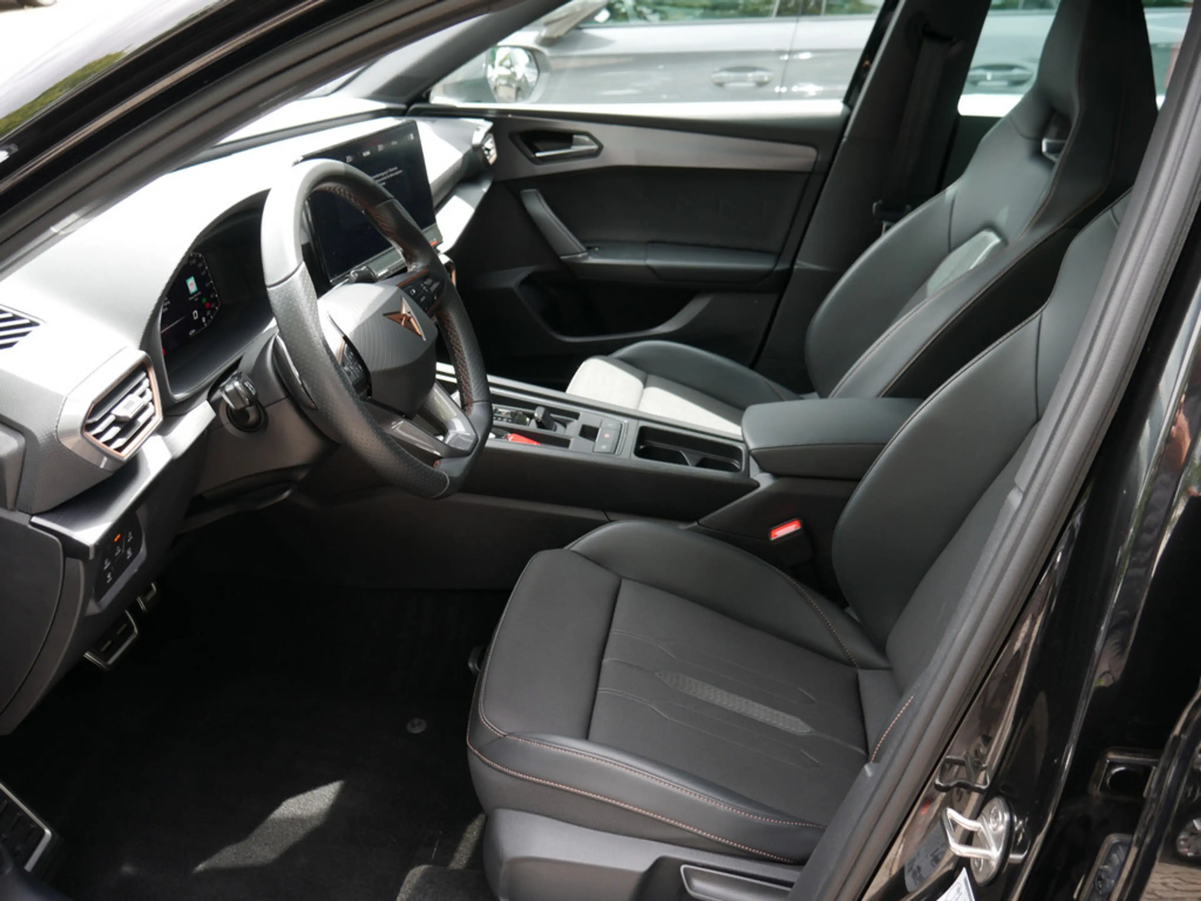 CUPRA Leon Sportstourer 2.0 TSI VZ KAMERA NAVI LED — photo 8