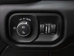 RAM 3500 снимка RAM 3500