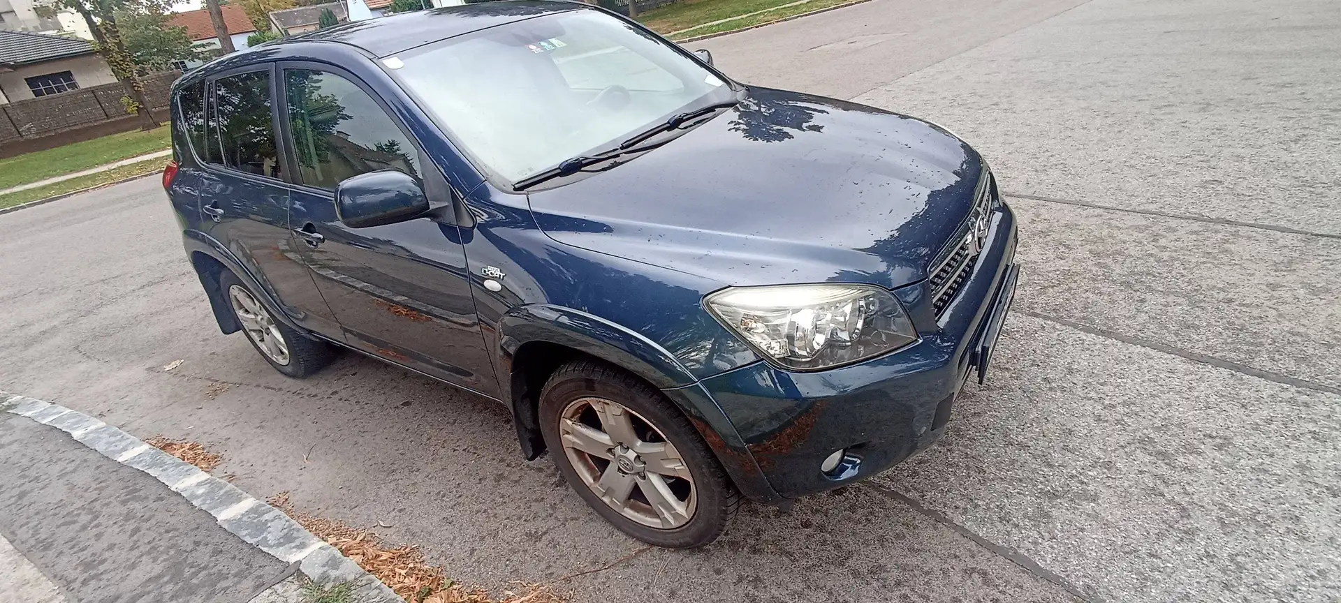 Toyota RAV4 RAV4 2,2 D-4D 180 4WD X X Grün - 2