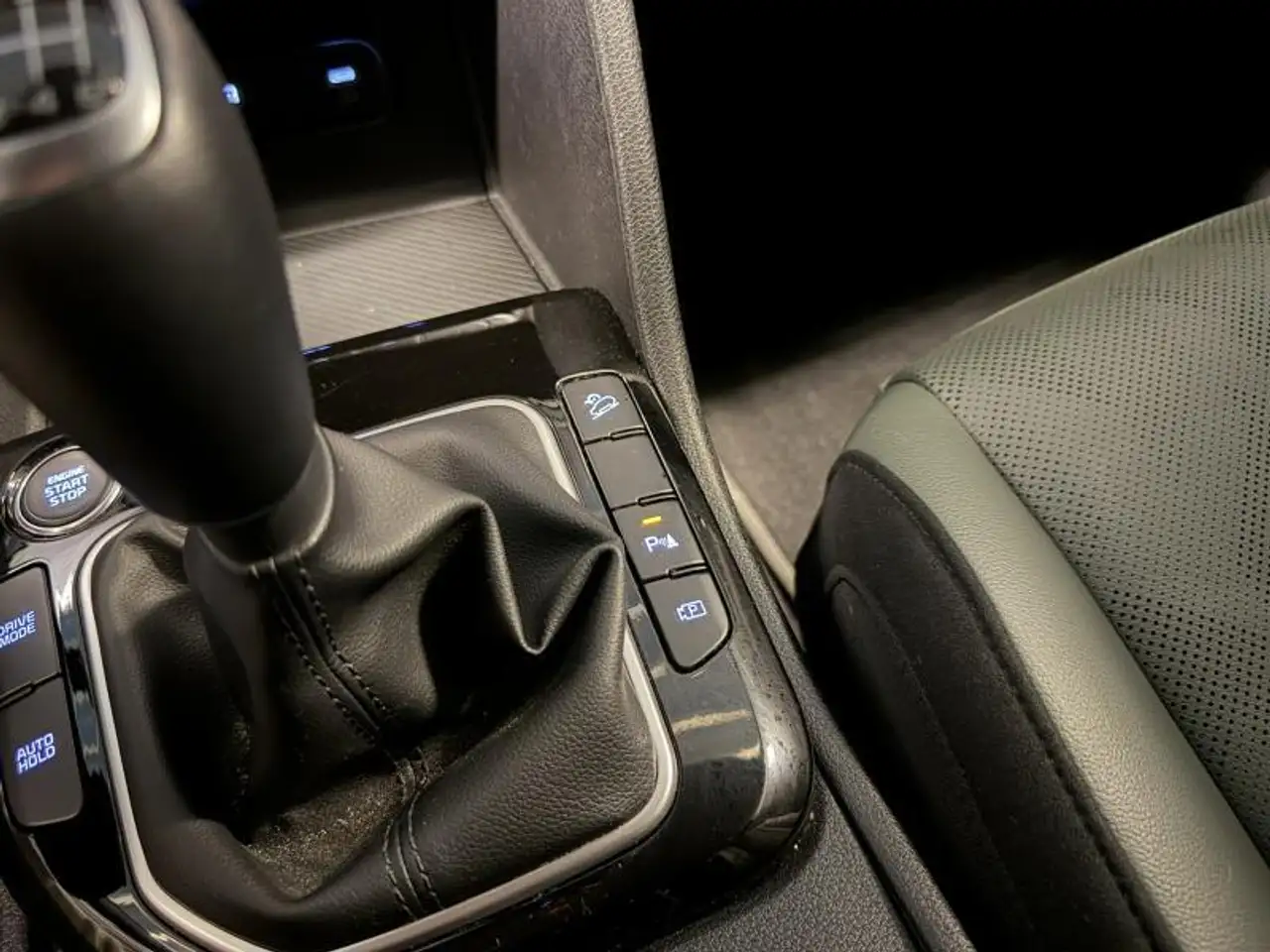 Kia Sportage 1.6TGDI 160cv *CARPLAY*NAVI*CLIM*CAMERA*, миниатюра 25