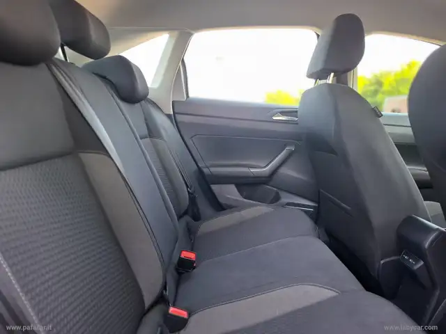 Volkswagen Taigo view 18