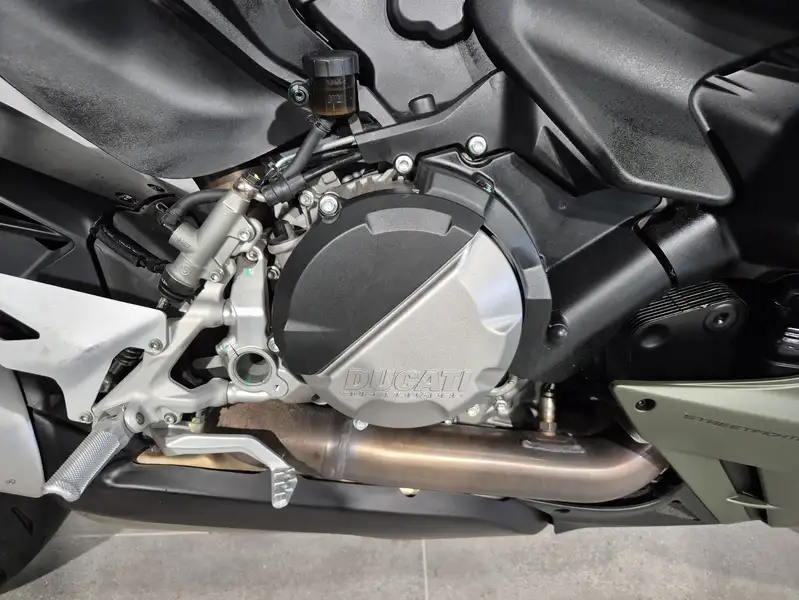 Ducati Streetfighter - foto 4