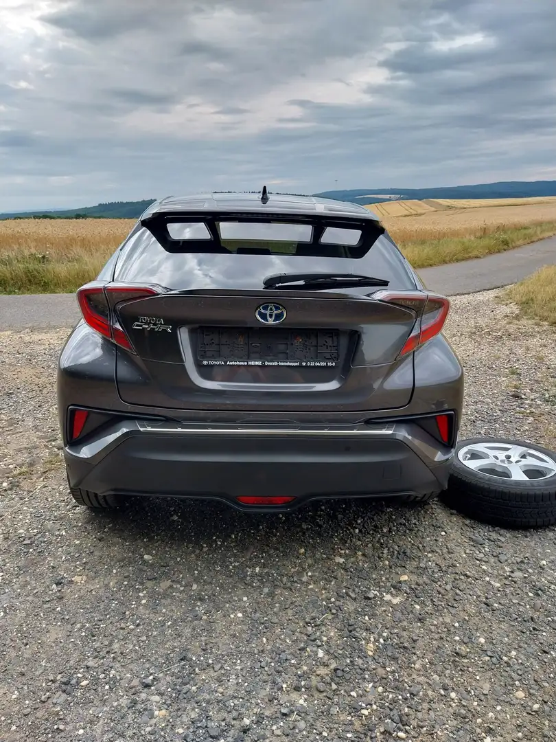 Toyota C-HR Hybrid Style - 2