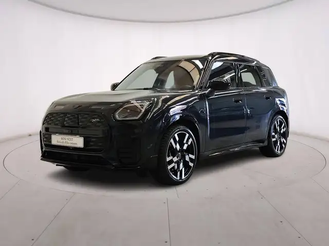 MINI Countryman E E "Pacchetto L" JCW