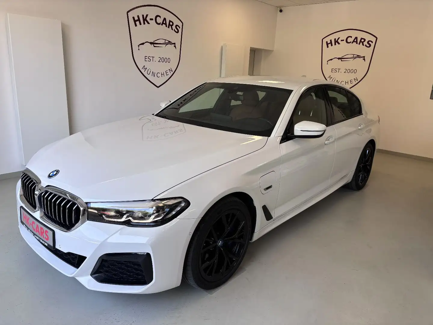 BMW 530 e xDrive M Sport 1.Hd. Wit - 1