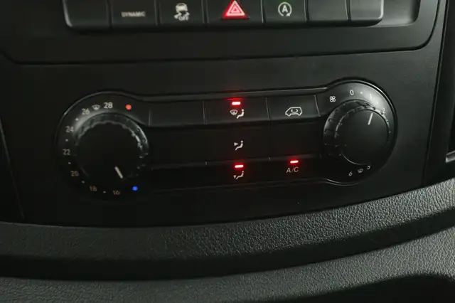 Mercedes-Benz Vito view 20