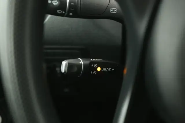 Mercedes-Benz Vito view 18