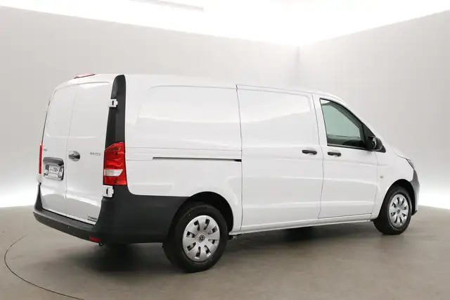 Mercedes-Benz Vito view 26
