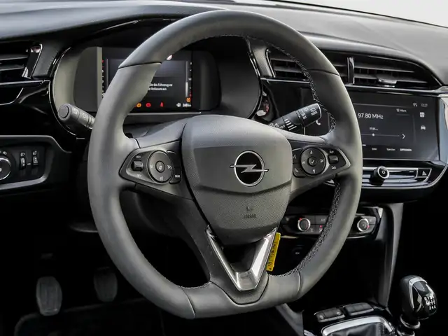 Opel Corsa view 9