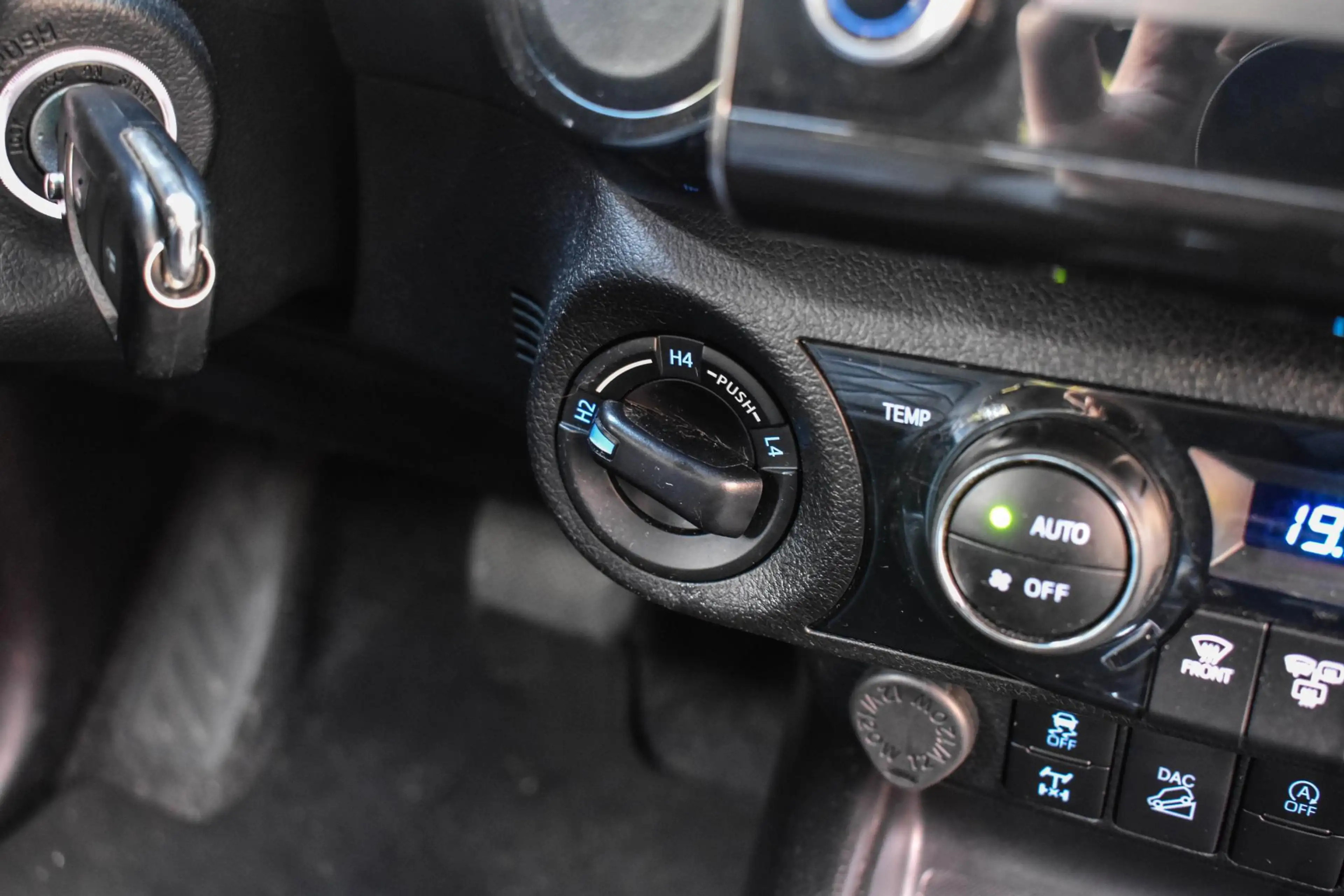 Toyota Hilux 2.4 D-4D Xtra Cab Professional Trekhaak NL Auto Le — photo 34
