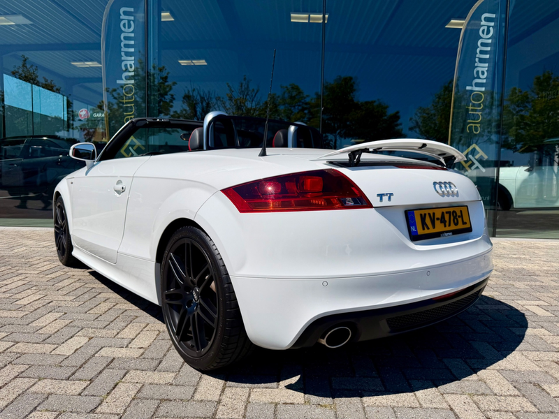 Audi TT Roadster 2.0 TFSI quattro Exclusive S-Line — photo 15