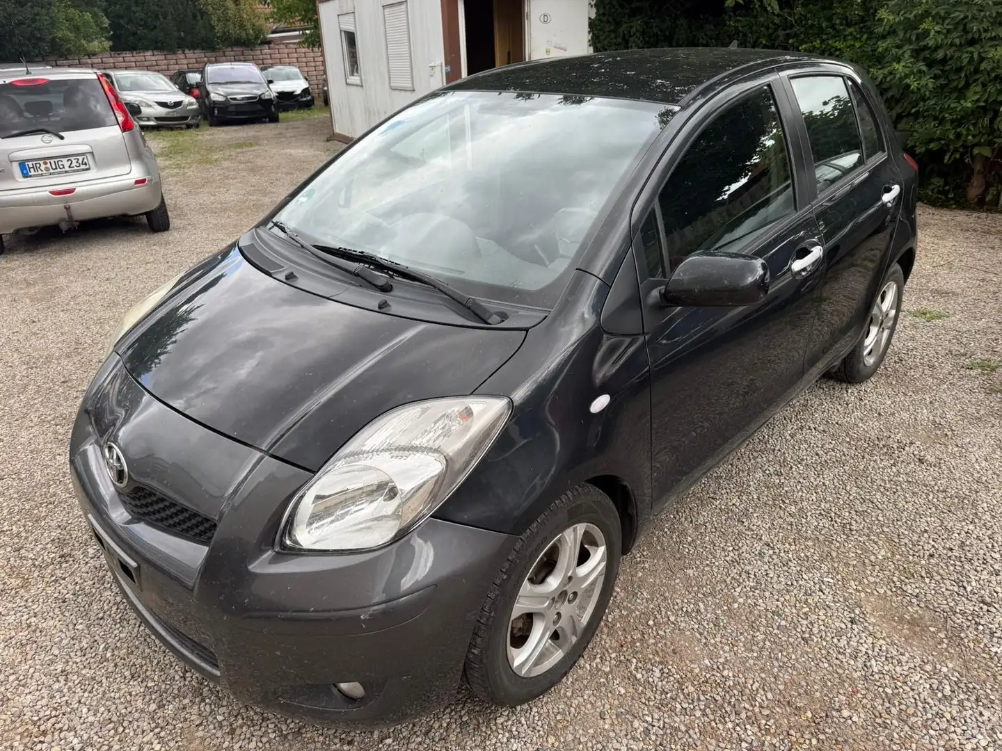 Toyota Yaris 1.4 D-4D Cool Schwarz - 2