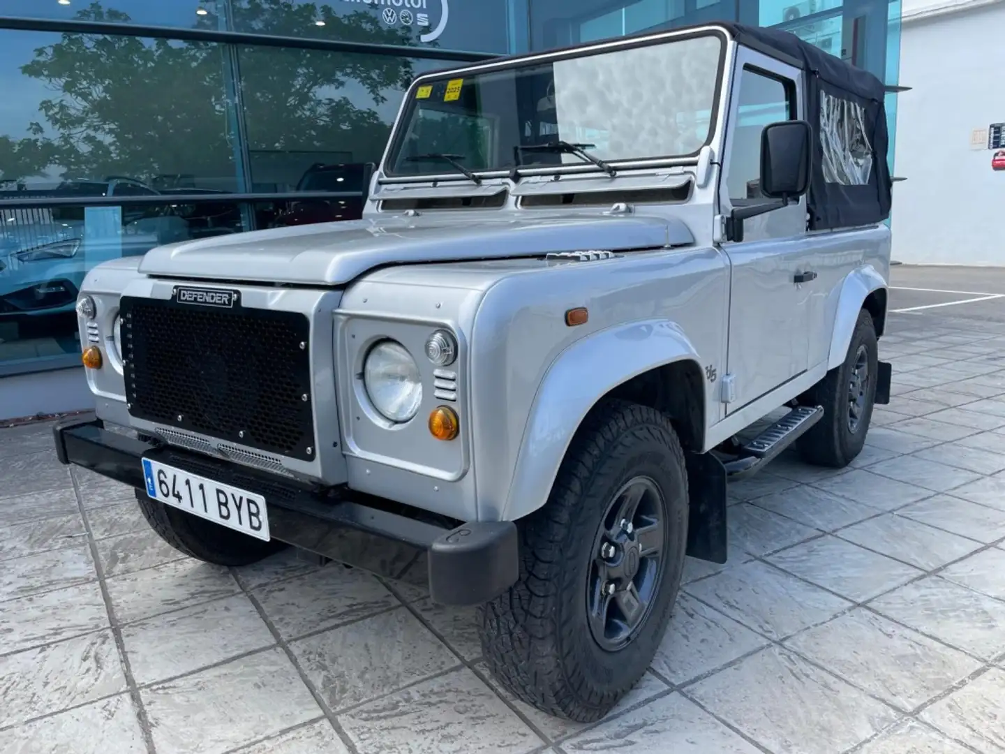 Land Rover Defender 90 2.5Td5 SW SE Gris - 1