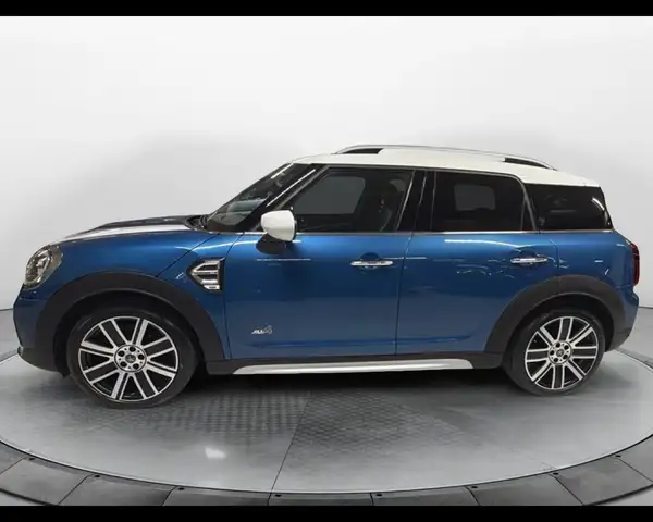 MINI Countryman view 9