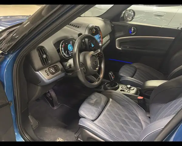 MINI Countryman view 21