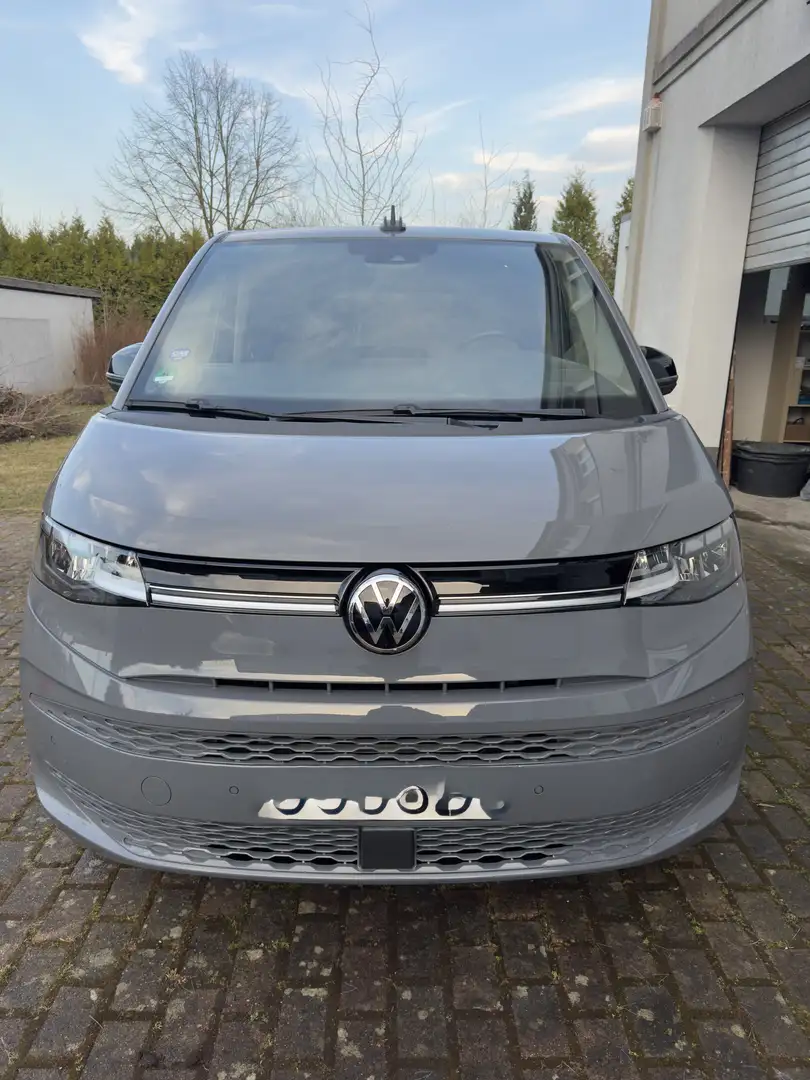 Volkswagen T7 Multivan Life 1.5 TSI DSG 100KW EZ 09/2022 Campingbox Inkl. Gri - 1