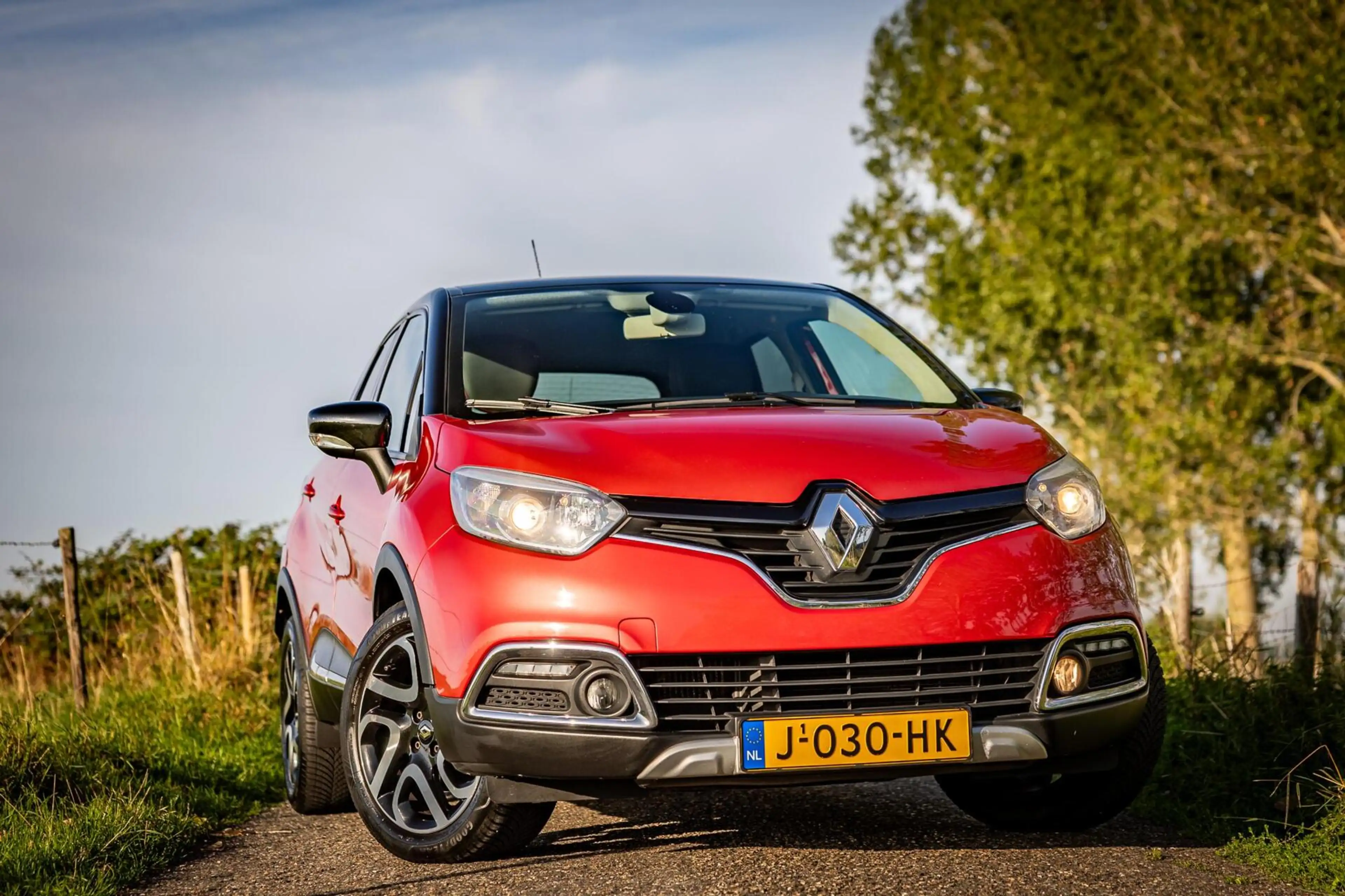Renault Captur 1.2 TCe Helly Hansen|Automaat|Camera|Trekhaak — photo 32