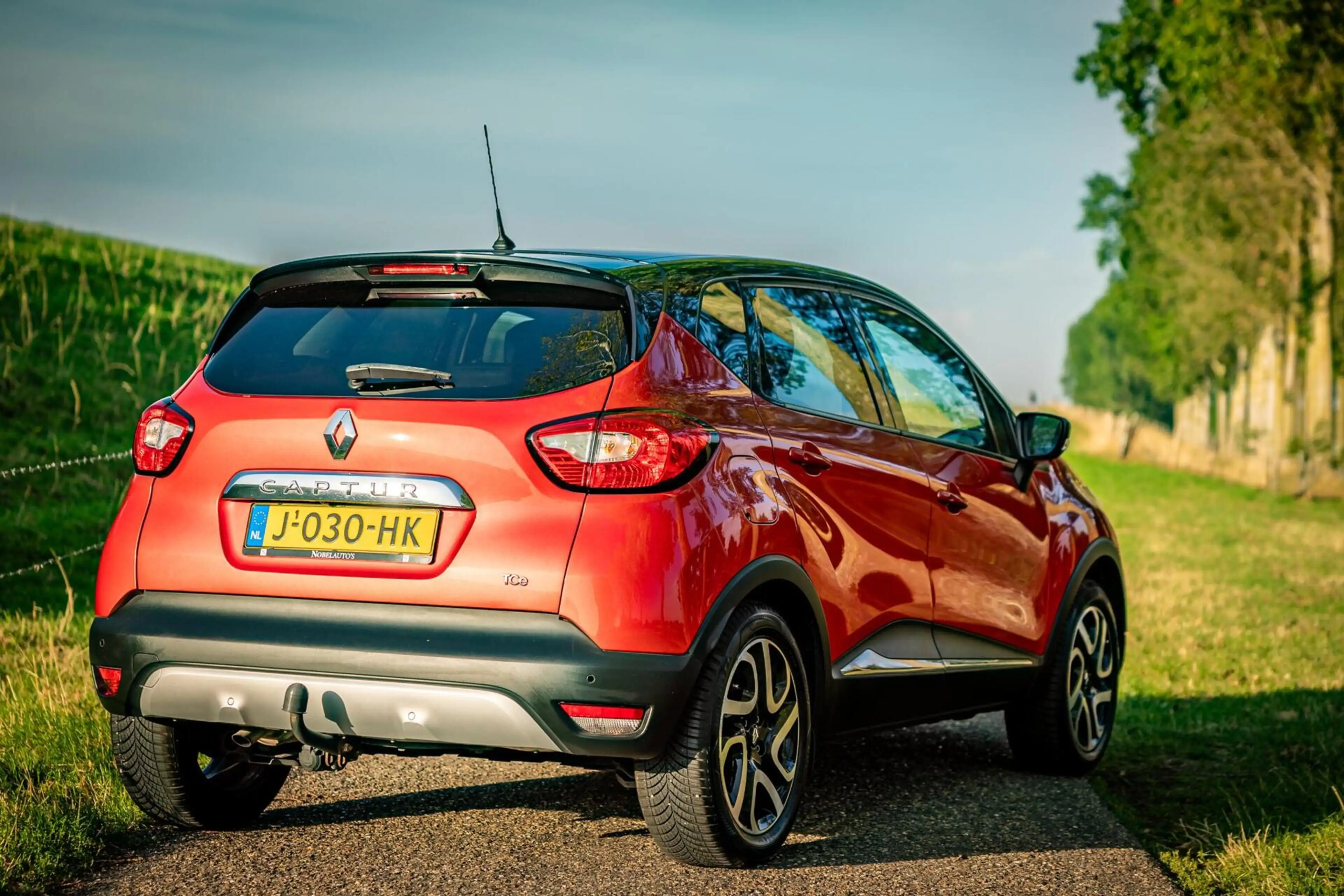 Renault Captur 1.2 TCe Helly Hansen|Automaat|Camera|Trekhaak — photo 3