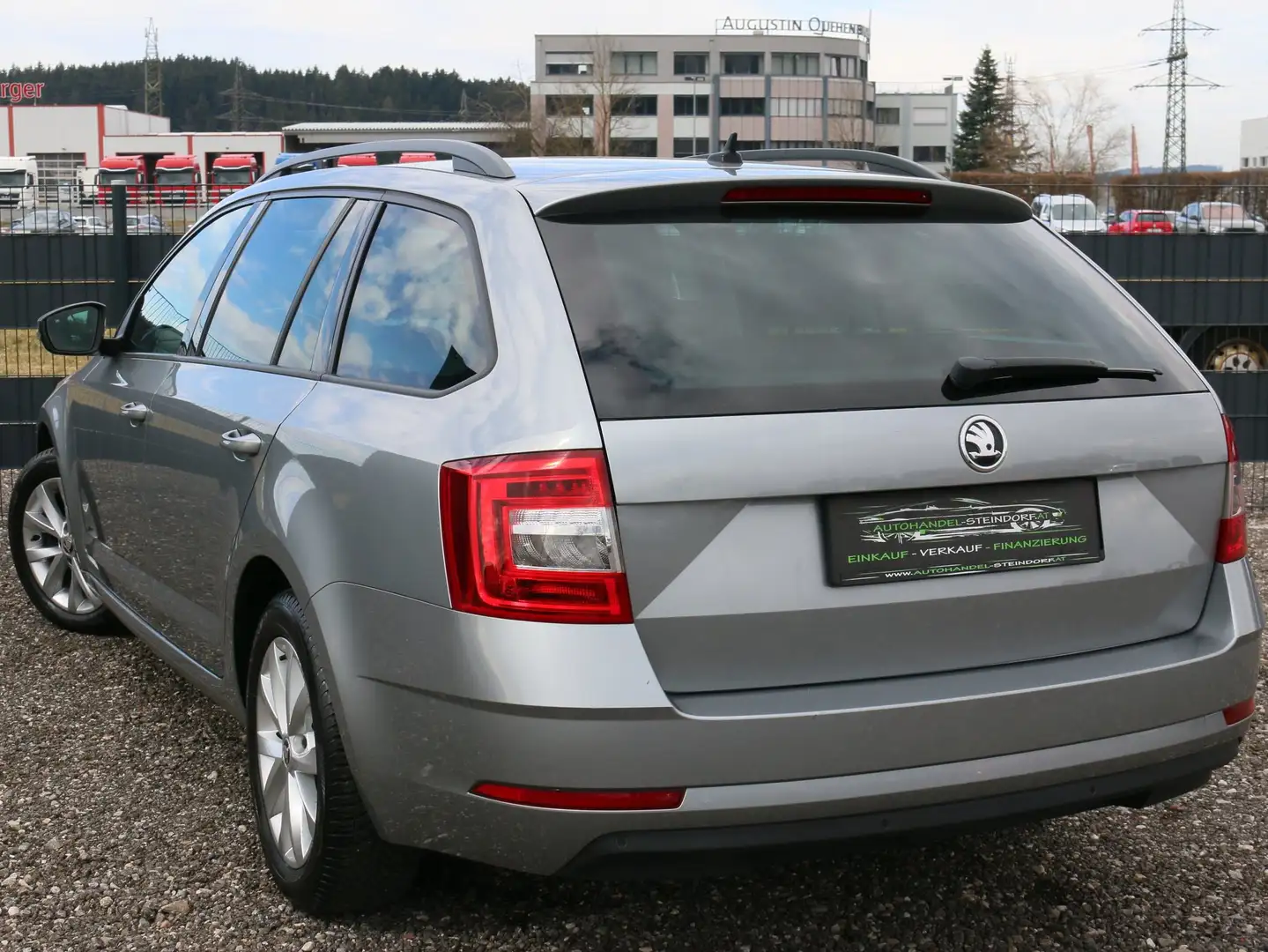 Skoda Octavia 1,6 TDI DSG*AHK*NAVI*ASW*Business-Paket - 2