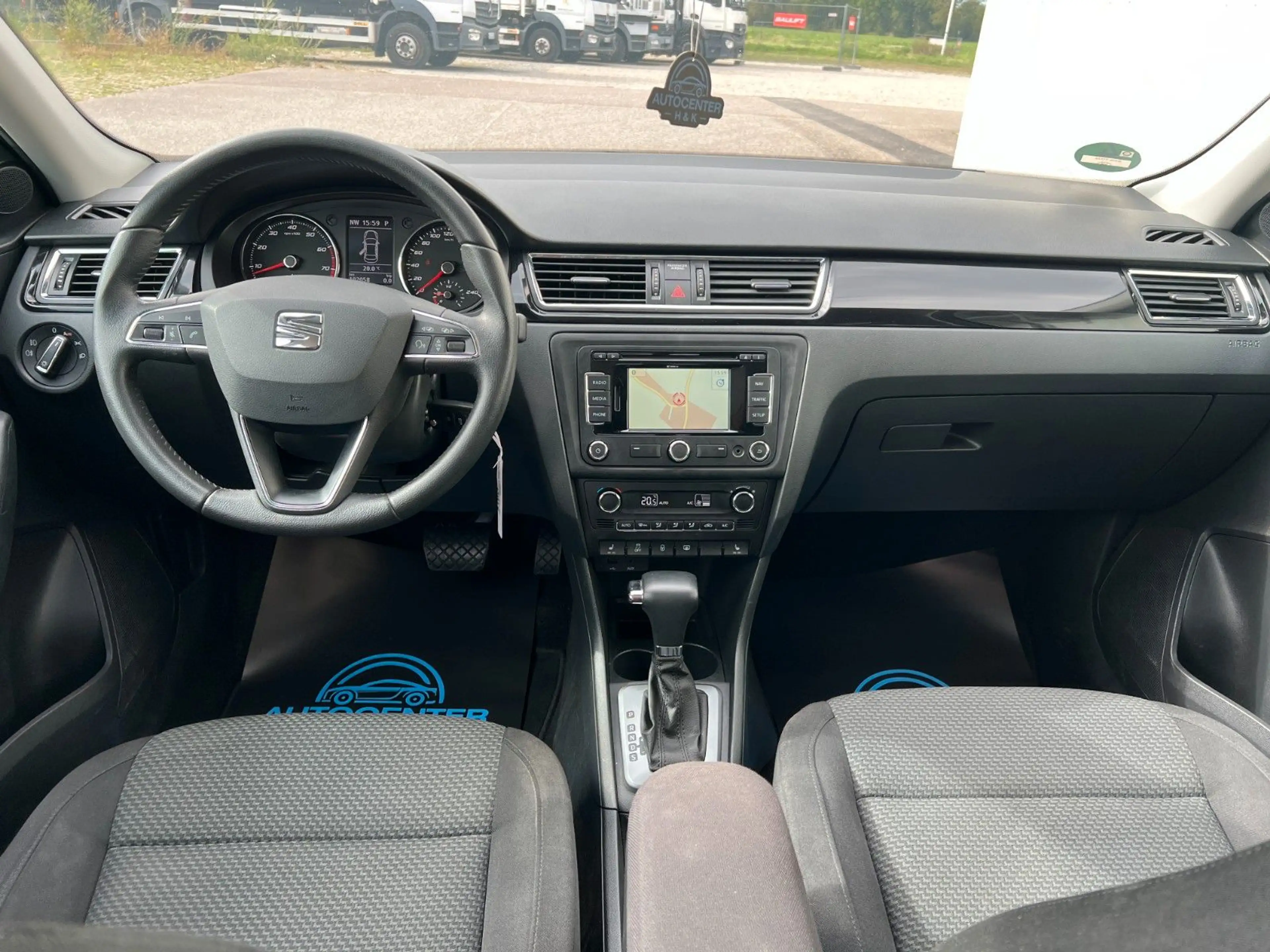 SEAT Toledo 1.4 TSI Style 4You *DSG*NAVI*SHZ*KLIMA* — photo 10