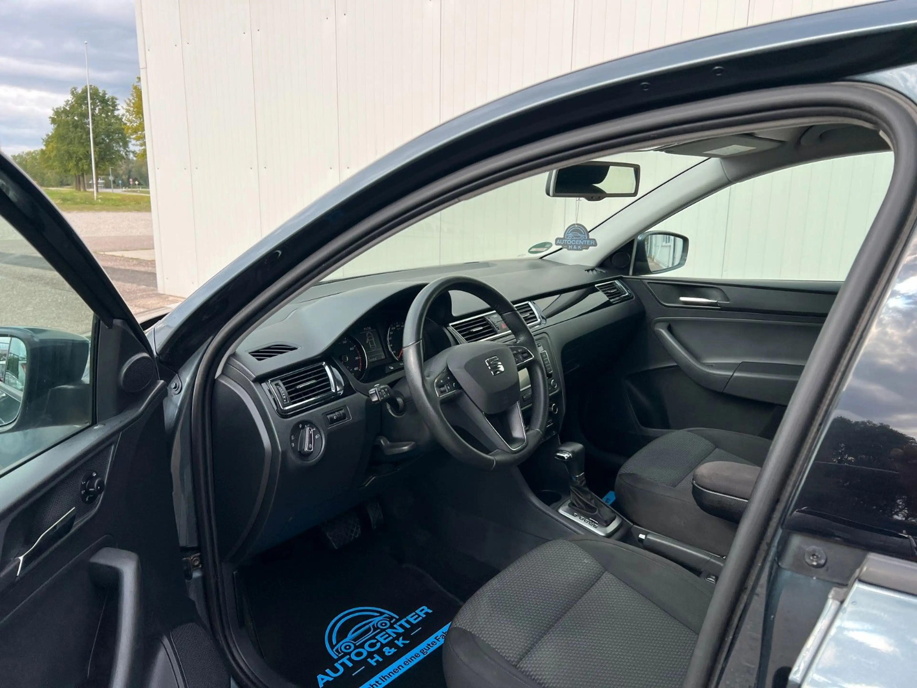 SEAT Toledo 1.4 TSI Style 4You *DSG*NAVI*SHZ*KLIMA* — photo 11