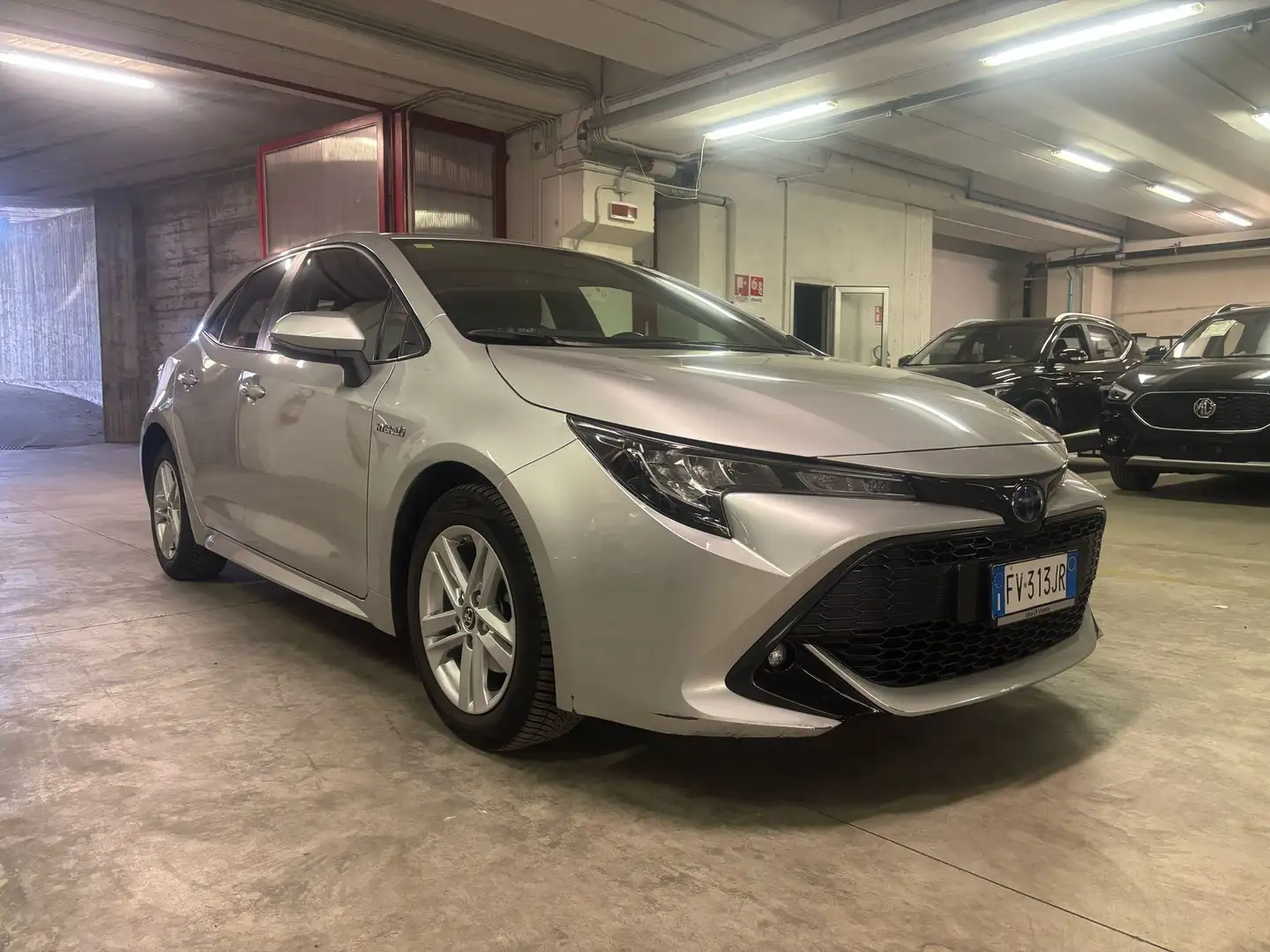 Toyota Corolla 1.8h Active cvt Grigio - 1