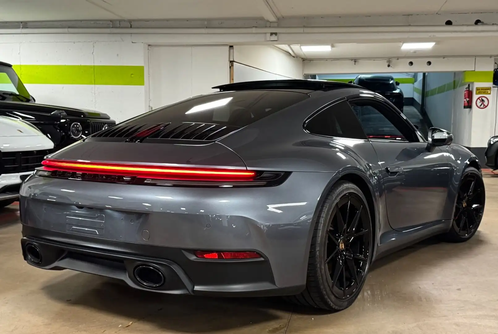 Porsche 992 CARRERA FACELIFT SPORTABGAS LIFT PANO FULL! Gris - 1