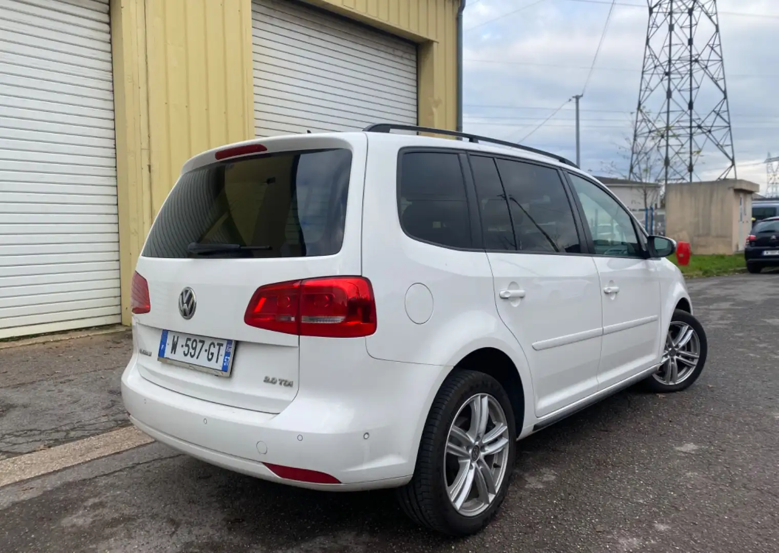 Volkswagen Touran Confortline bijela - 2