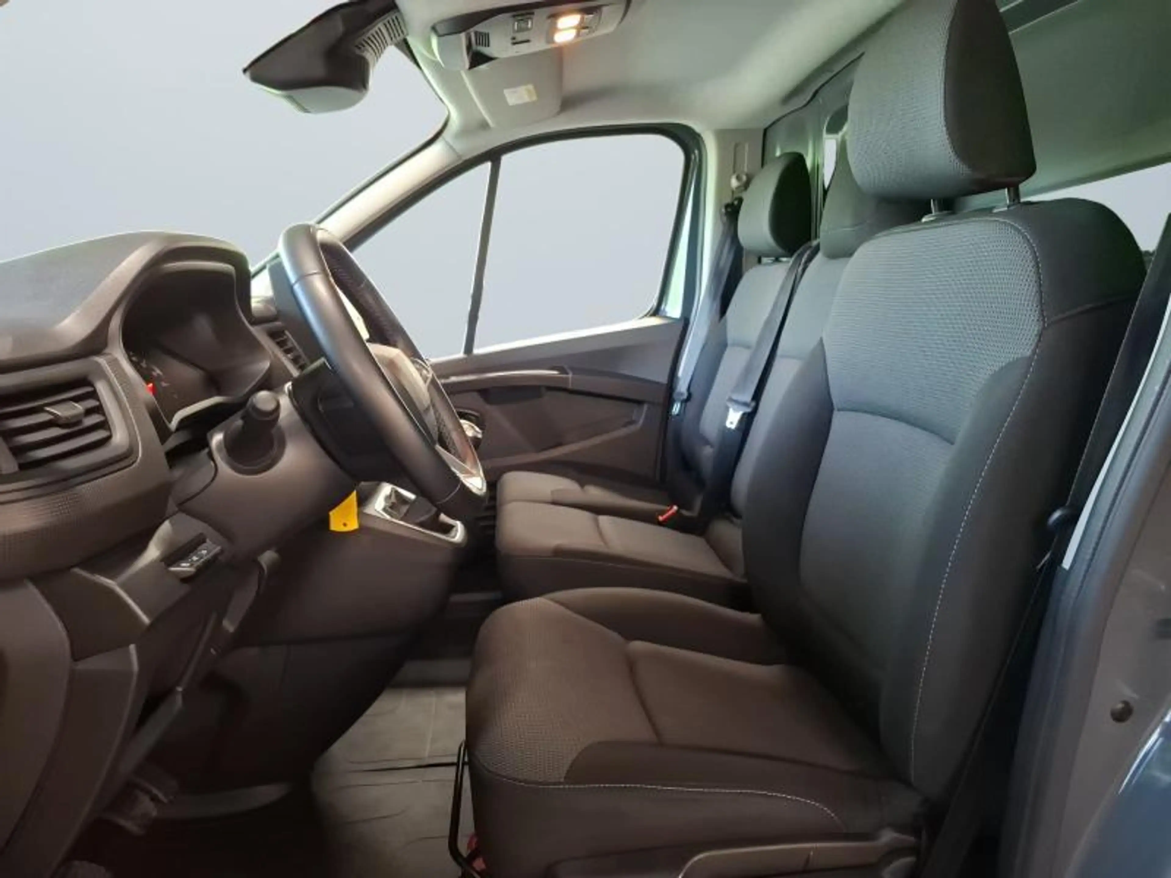 Renault Trafic Advance L2H1 Blue Dci — photo 12