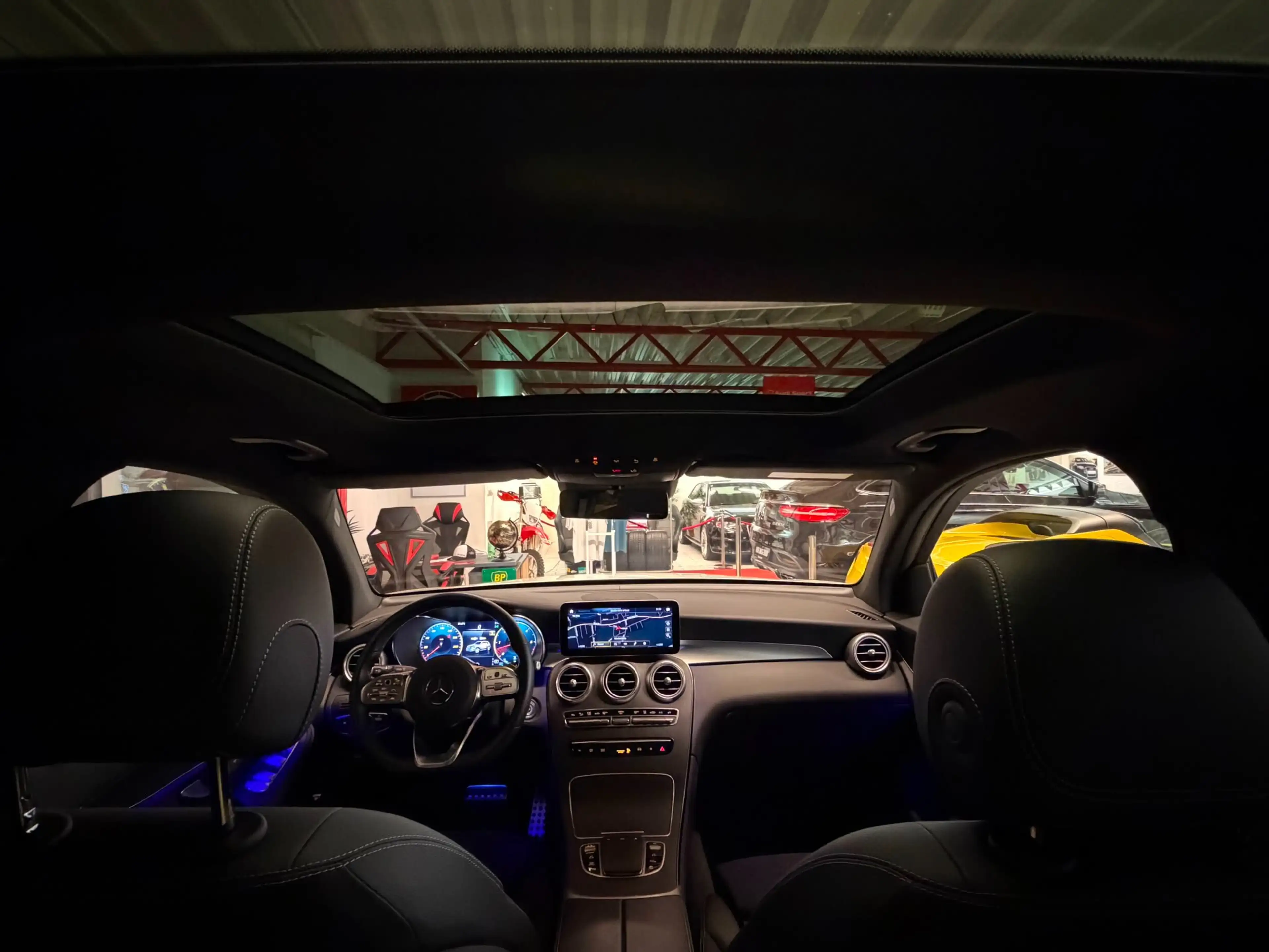 Mercedes-Benz GLC 400 GLC 400 d 4Matic AMG-Line Panorama — photo 10