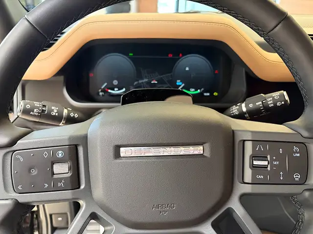 Land Rover Defender 110 P300e PHEV AWD X-Dynamic HSE Aut. Ansicht 9