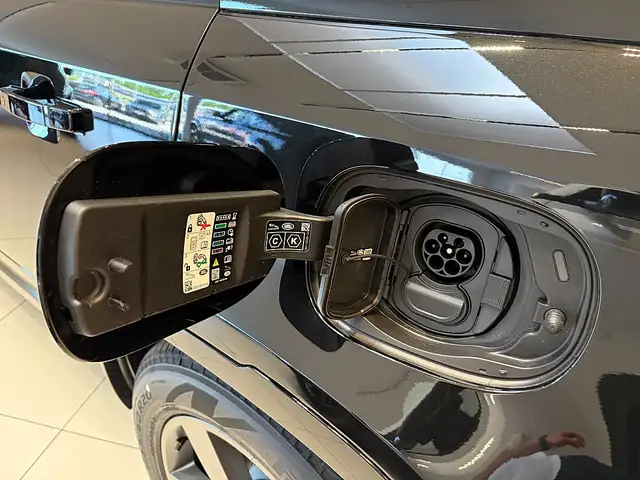Land Rover Defender 110 P300e PHEV AWD X-Dynamic HSE Aut. Ansicht 17