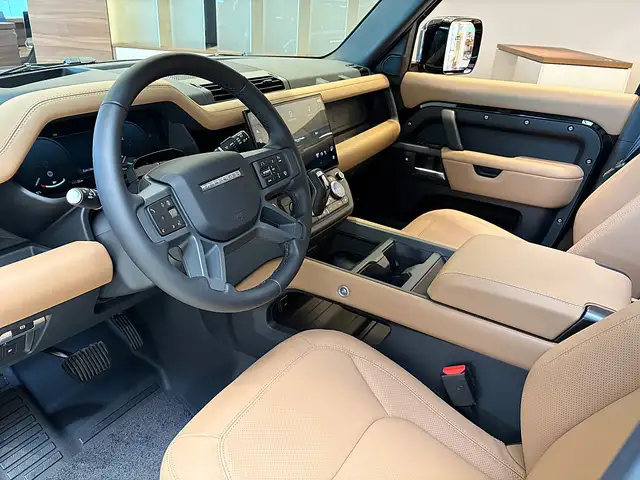 Land Rover Defender 110 P300e PHEV AWD X-Dynamic HSE Aut. Ansicht 6