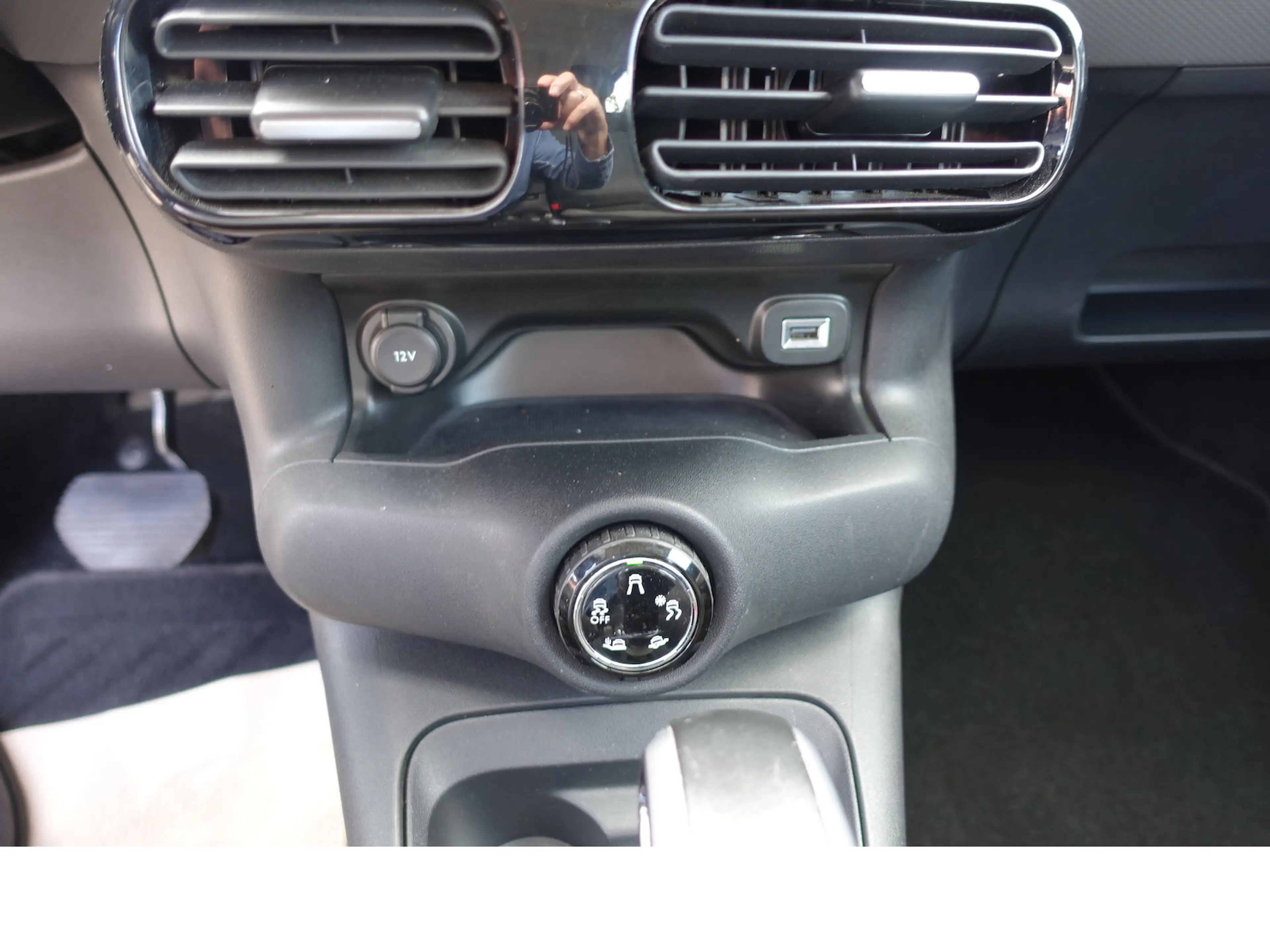 Citroen C4 Cactus Feel Autom. Navi PDC Kamera Zahnriemen neu — photo 14