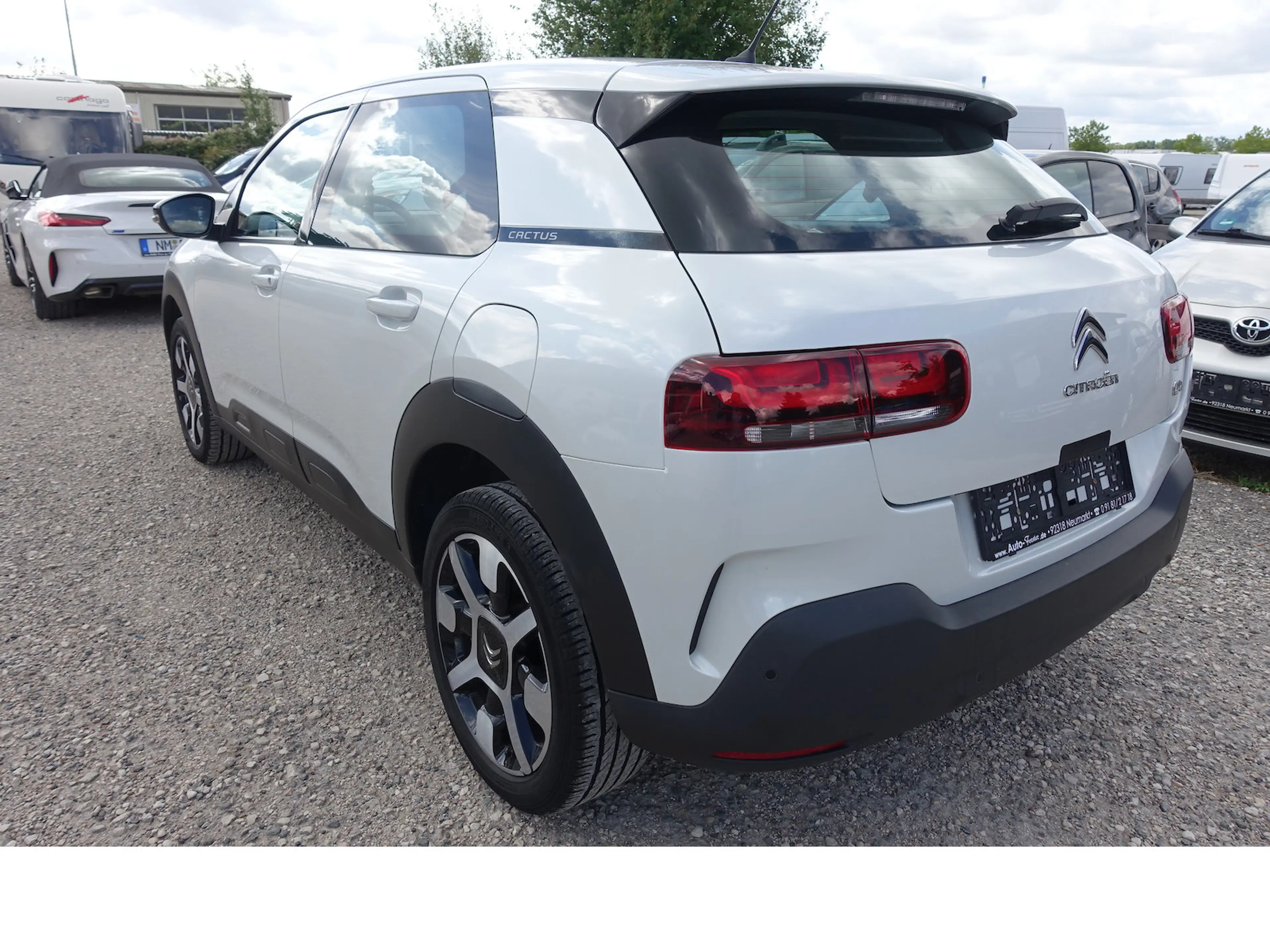 Citroen C4 Cactus Feel Autom. Navi PDC Kamera Zahnriemen neu — photo 6