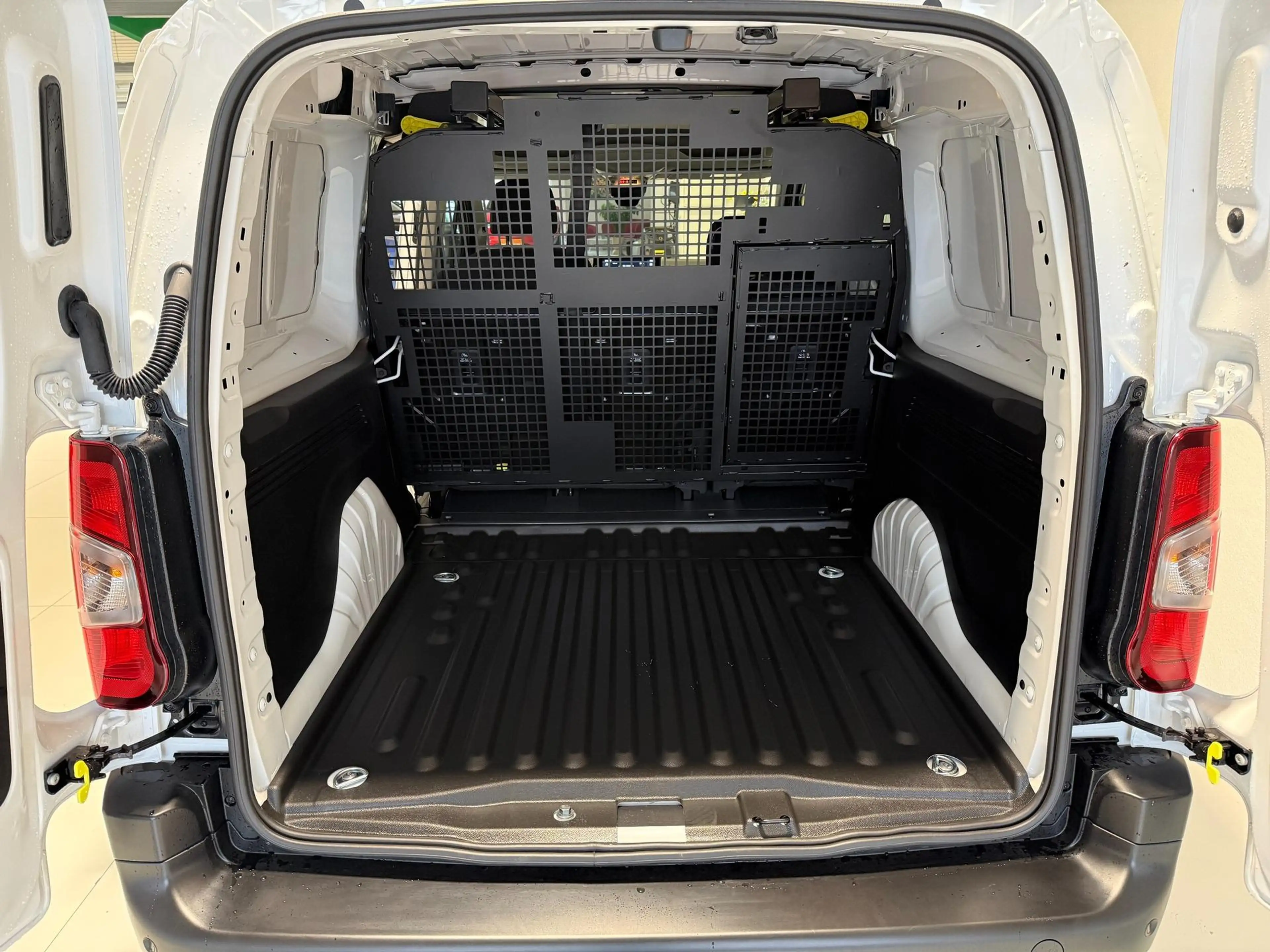 Fiat Doblo MULTICAB XL MIT ERHÖHTER NUTZLAST 1.5 BlueHDi 1... — photo 14