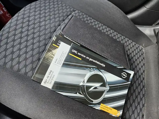Opel Astra view 18