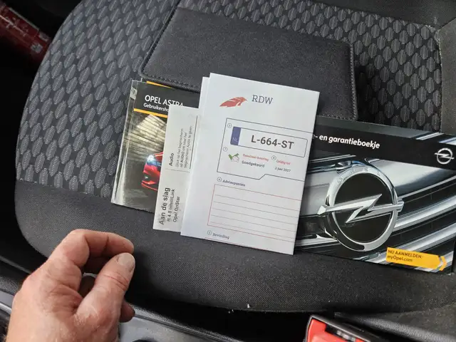 Opel Astra view 20
