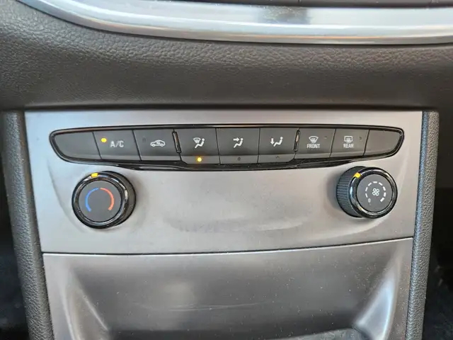 Opel Astra view 11