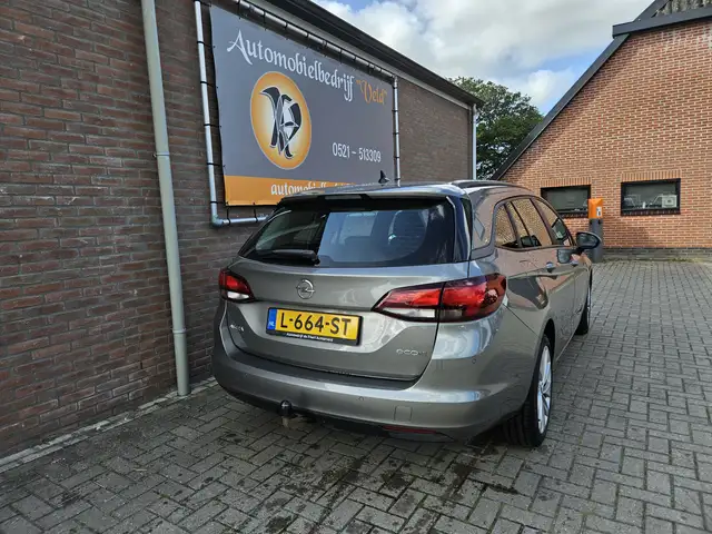 Opel Astra view 23
