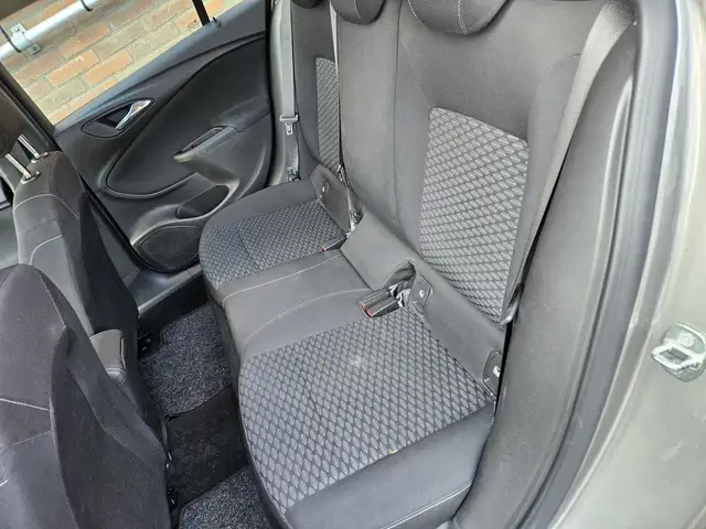 Opel Astra view 21