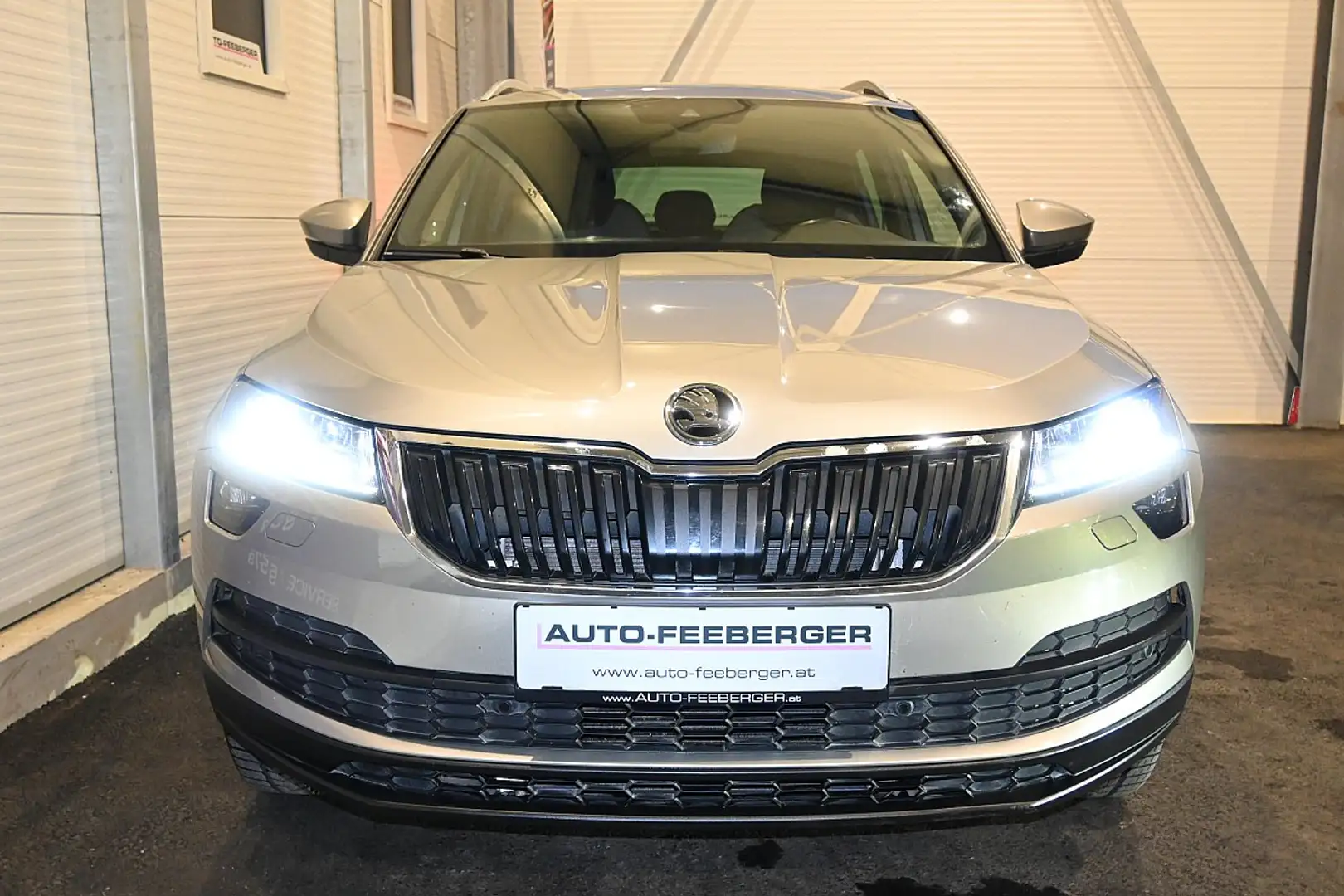 Skoda Karoq 2,0 TDI SCR 4x4 Style DSG Aut.; ACC, KESSY, Rüc... Beige - 2