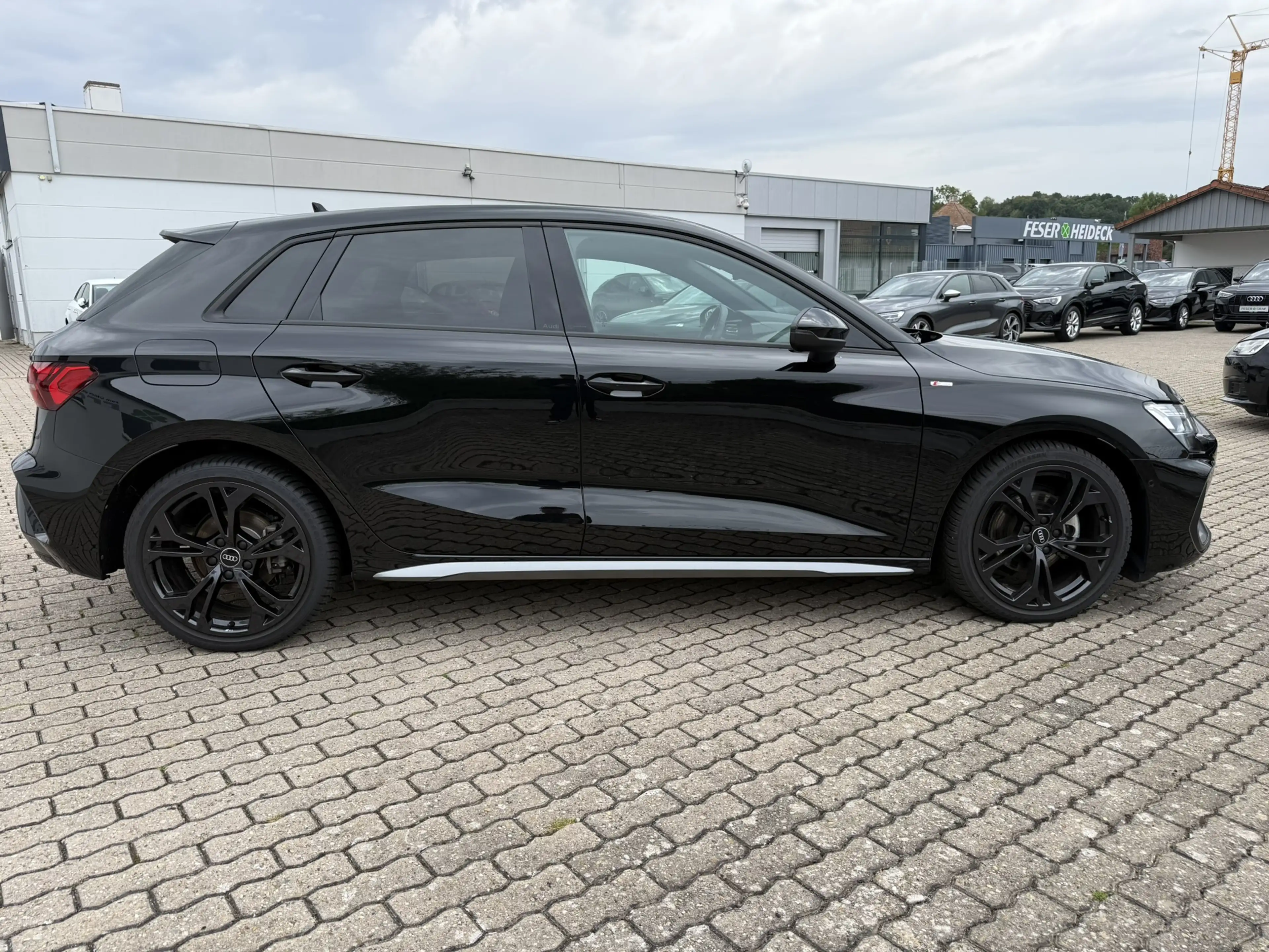 Audi A3 S line 35 TFSI S tr. ACC KAM LED SOUND — photo 5