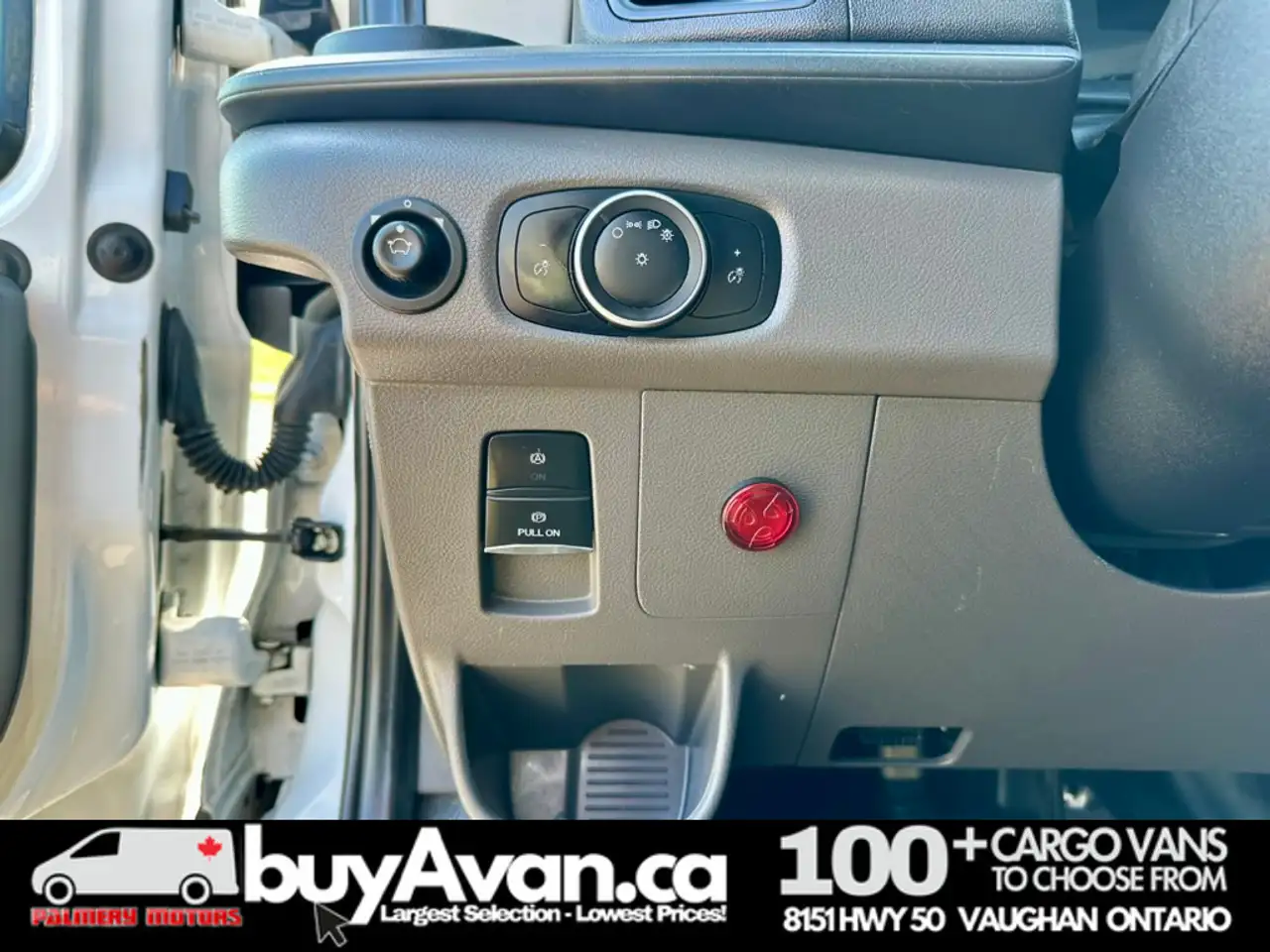 Ford Transit Cargo Van снимка Ford Transit Cargo Van